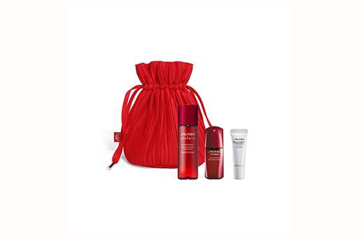 Receive a gift with purchase when you spend 30,000JPY or more on SHISEIDO products.