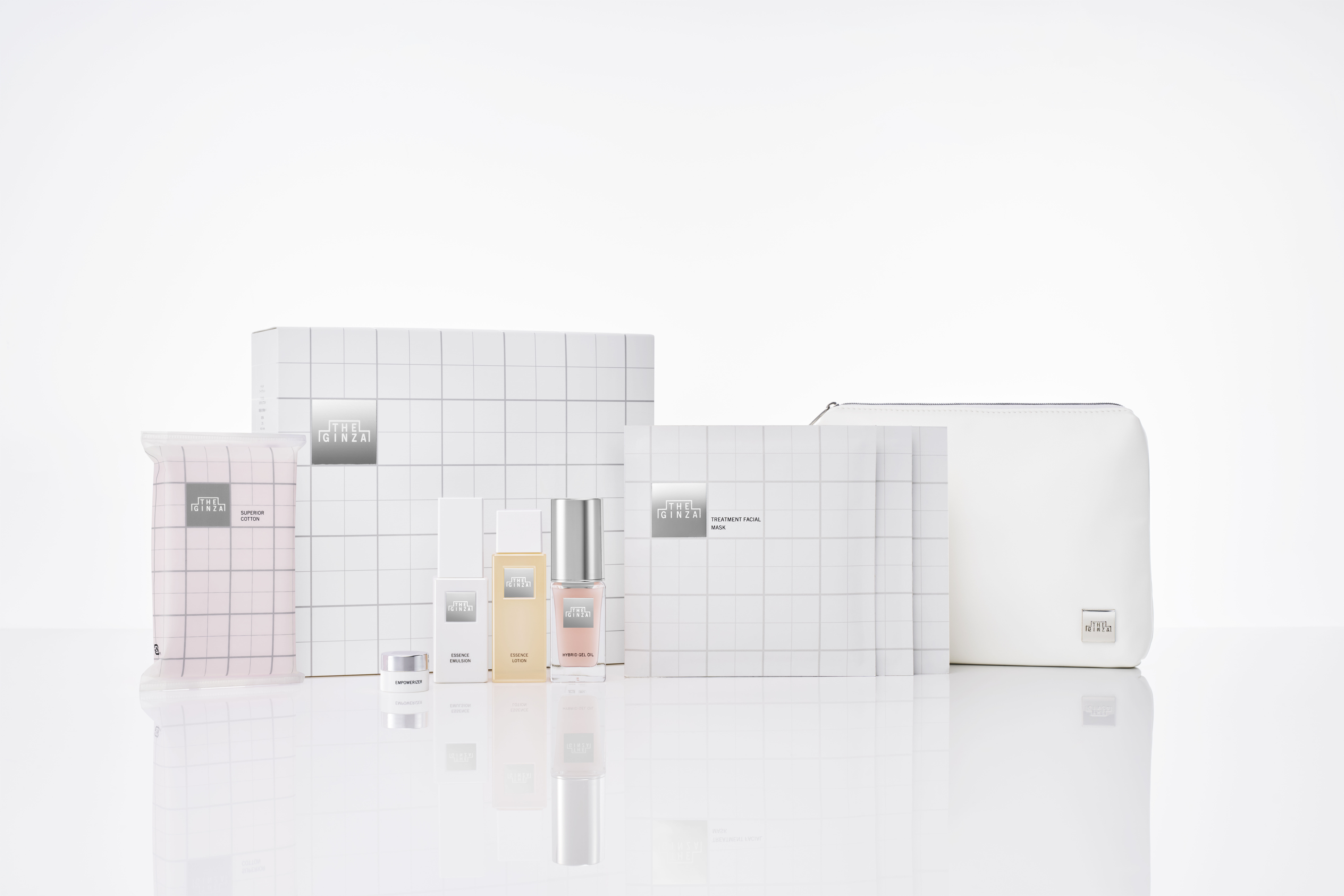 購買THE GINZA御銀座產品合計滿200,000日圓以上,可獲贈好禮。 購買THE GINZA御銀座產品合計滿200,000日圓以上,可獲贈好禮。