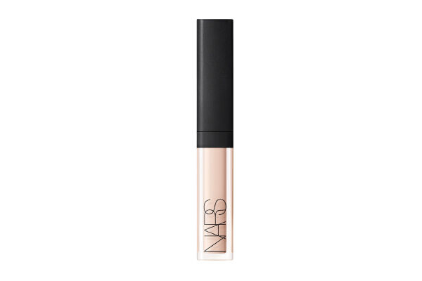 Special gift with NARS purchases over worth 8,500 yen Special gift with NARS purchases over worth 8,500 yen
