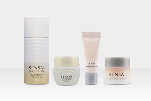 购买SENSAI商品5.7万日元以上 可获赠礼品一份