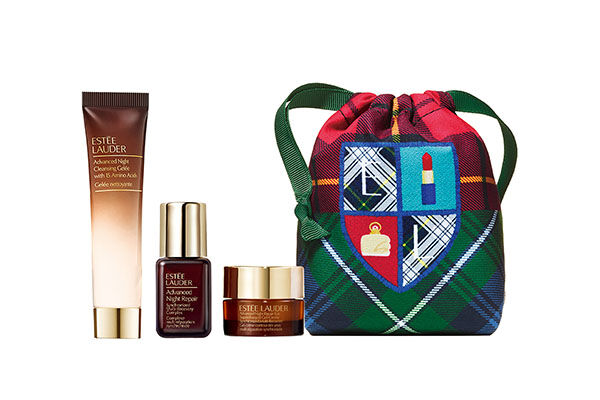 Est&eacute;e Lauder | With any Est&eacute;e Lauder purchase of JPY 20,000 or more, enjoy a complimentary 4pc gift set.