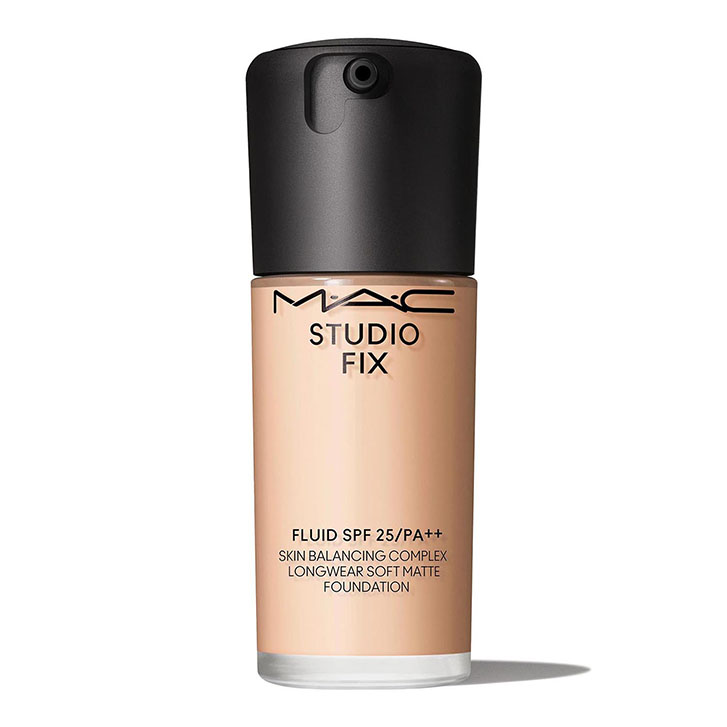 スタジオ フィックス フルイッド SPF 25 スキン バランシング