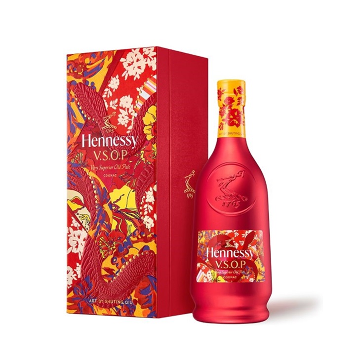 ヘネシーV.S.O.Pプリヴィレッジ CNY2025 限定品700ML