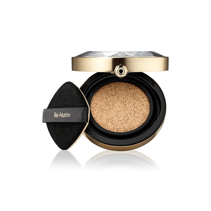 Re-Nutriv Ultra Radiance Serum Cushion SPF40/PA++++ 2W0 Warm